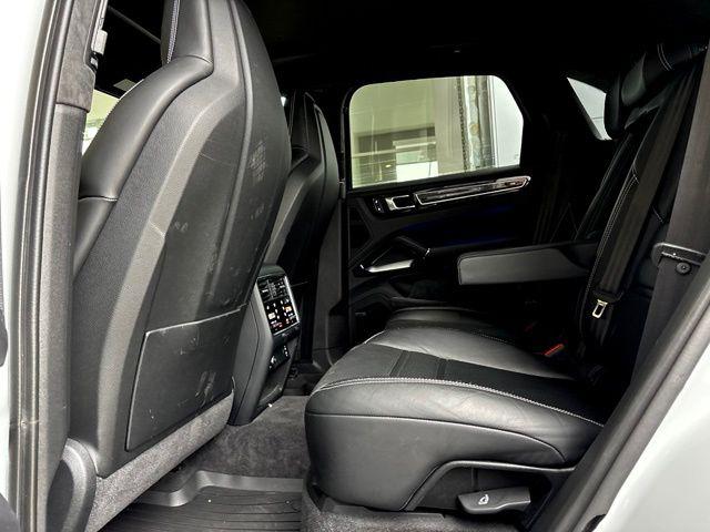 2023 Porsche Cayenne Turbo