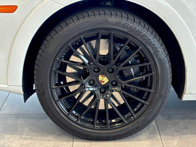 2023 Porsche Cayenne Turbo
