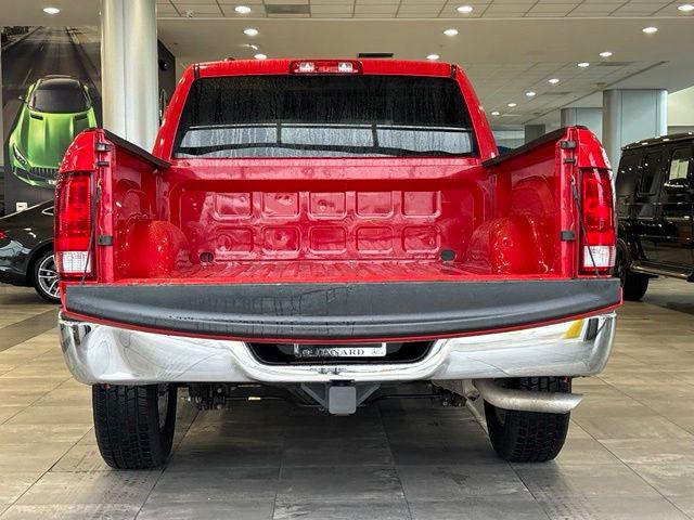 2022 Ram 1500 Classic SLT Crew Cab 4x4 57 Box
