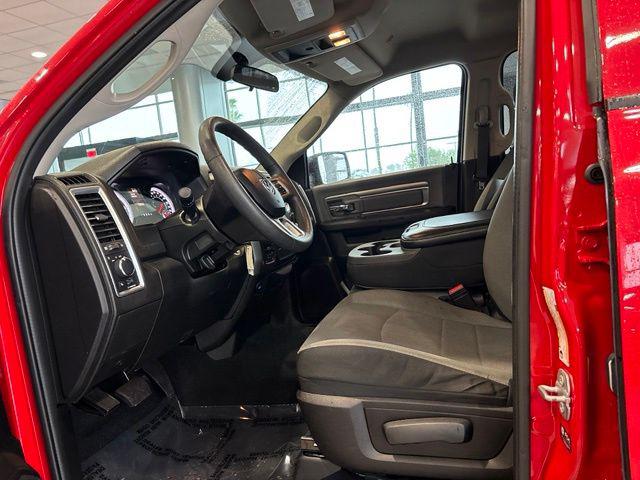 2022 Ram 1500 Classic SLT Crew Cab 4x4 57 Box
