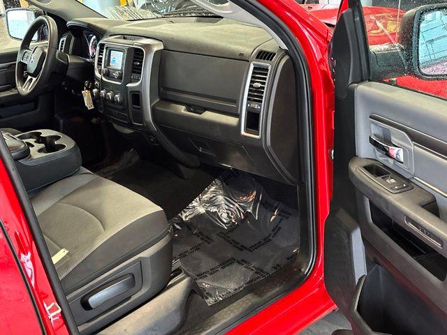 2022 Ram 1500 Classic SLT Crew Cab 4x4 57 Box