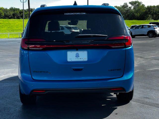 2027 Chrysler Pacifica Limited