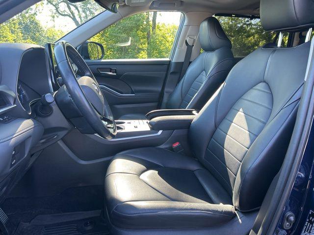 2021 Toyota Highlander Hybrid XLE