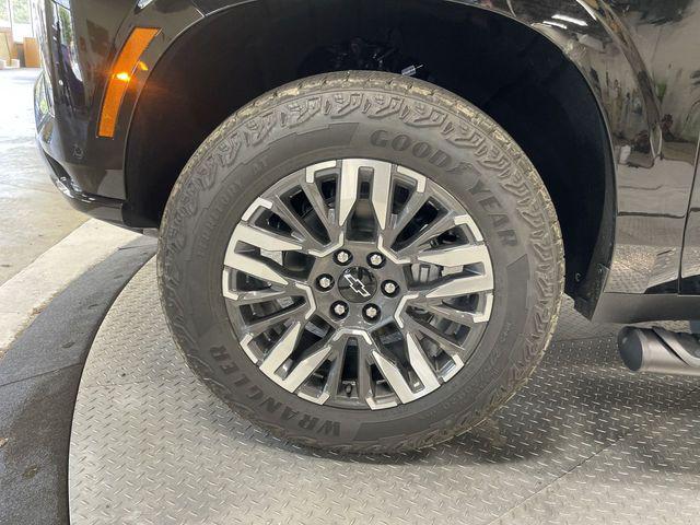 2026 Chevrolet Suburban Z71, 4WD
