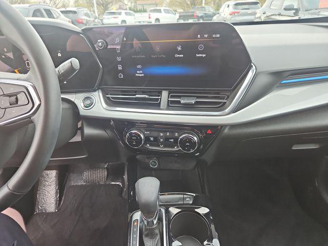 2025 Chevrolet Trax FWD LT