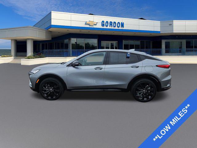 2024 Buick NV Sport Touring FWD