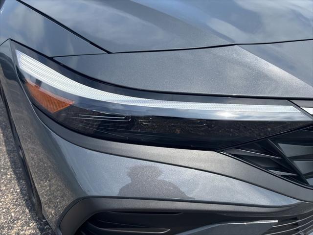 2026 Hyundai Elantra Hybrid SEL Sport