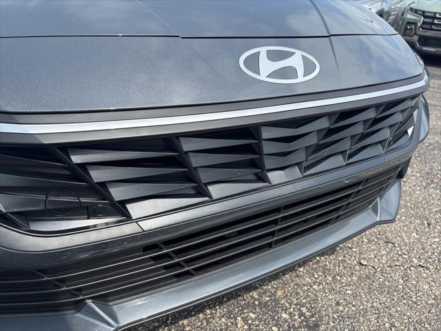 2026 Hyundai Elantra Hybrid SEL Sport