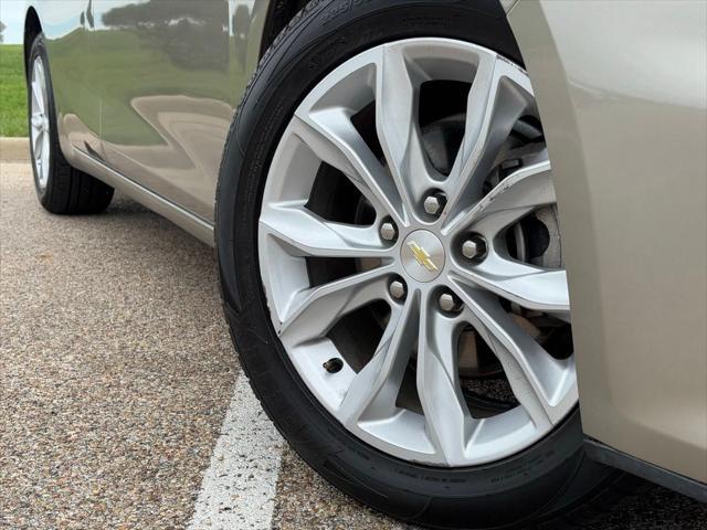 2022 Chevrolet Malibu FWD LT
