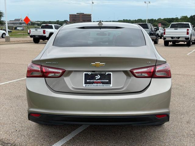2022 Chevrolet Malibu FWD LT