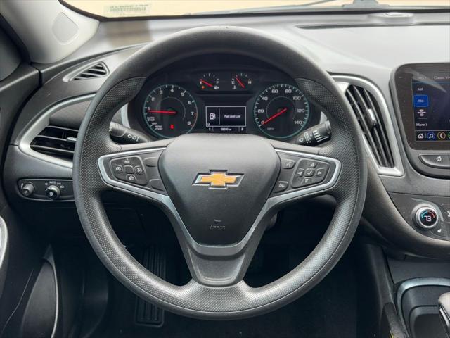 2022 Chevrolet Malibu FWD LT