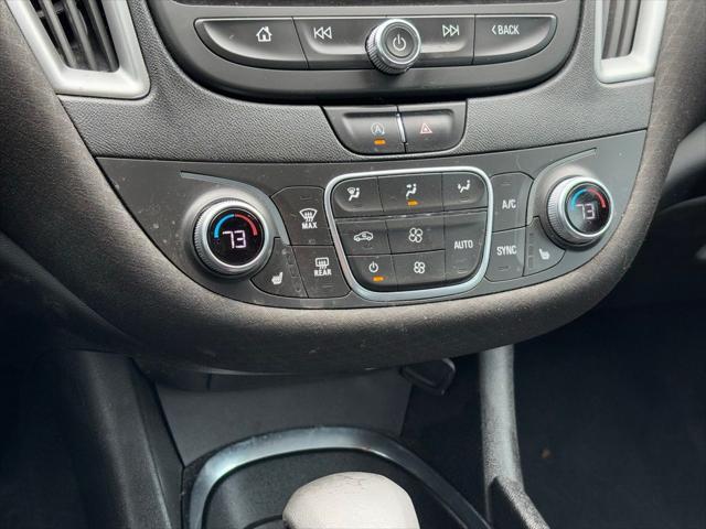 2022 Chevrolet Malibu FWD LT