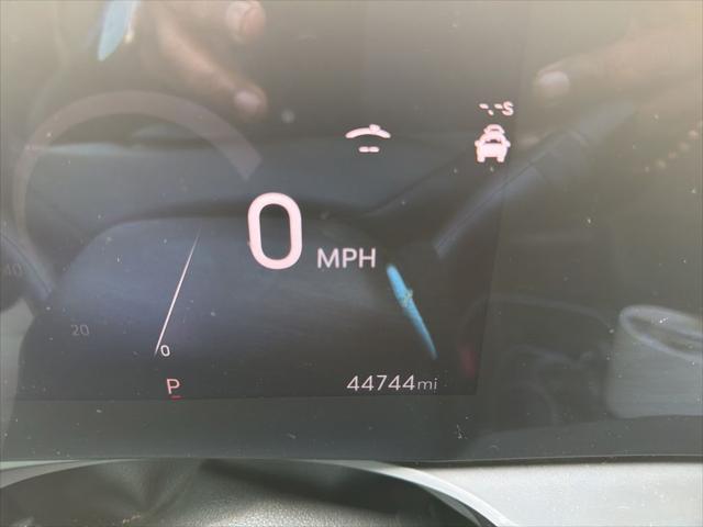 2024 Buick NV Sport Touring FWD