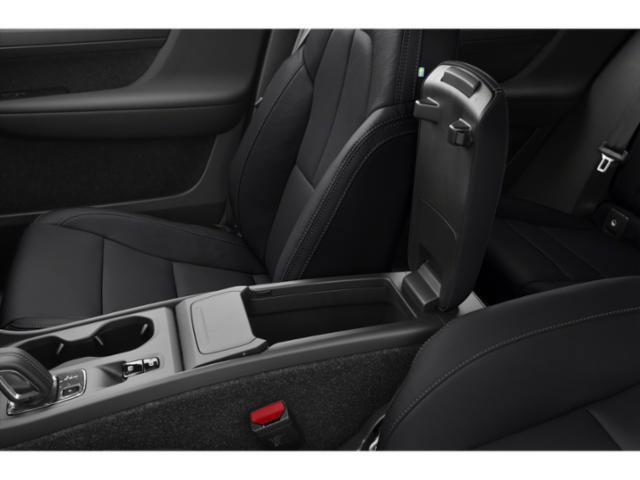 2019 Volvo XC40 T5 Momentum