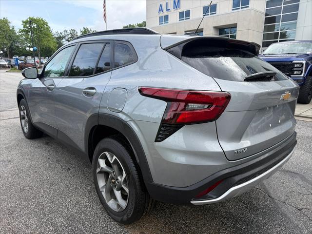 2025 Chevrolet Trax FWD LT