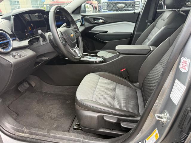 2025 Chevrolet Trax FWD LT