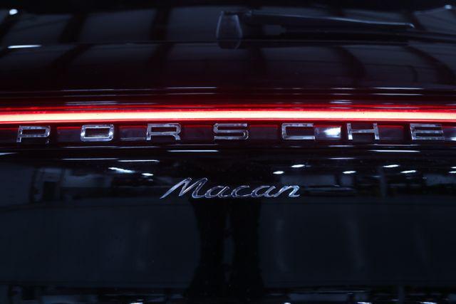 2020 Porsche Macan Base