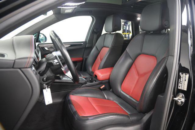 2020 Porsche Macan Base