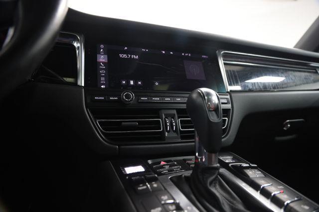 2020 Porsche Macan Base
