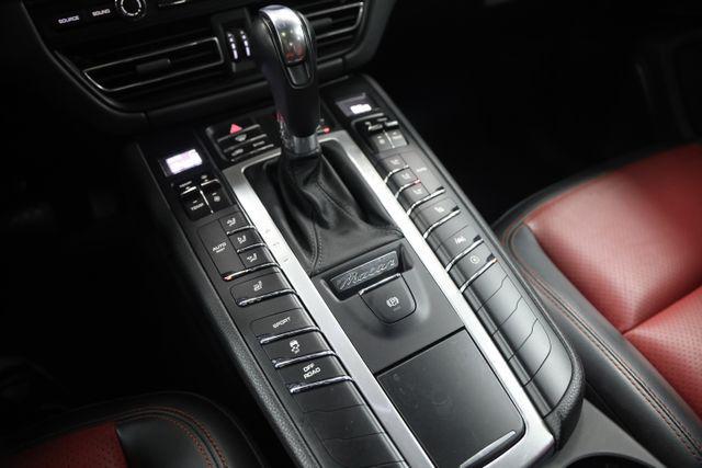 2020 Porsche Macan Base