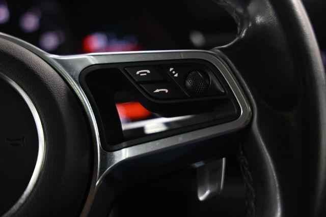 2020 Porsche Macan Base