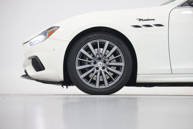 2022 Maserati Ghibli Modena Q4