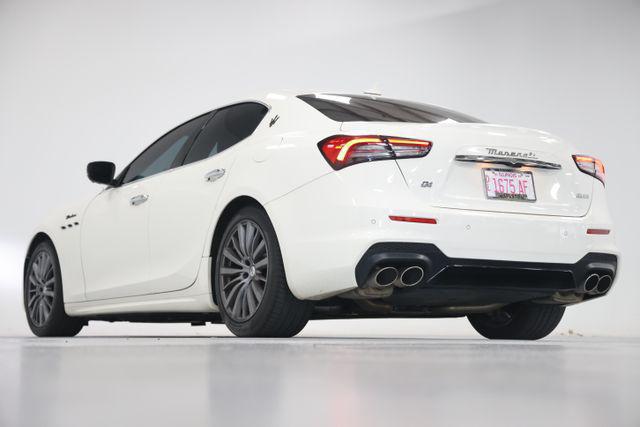 2022 Maserati Ghibli Modena Q4