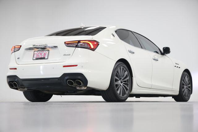2022 Maserati Ghibli Modena Q4