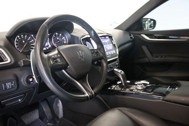 2022 Maserati Ghibli Modena Q4