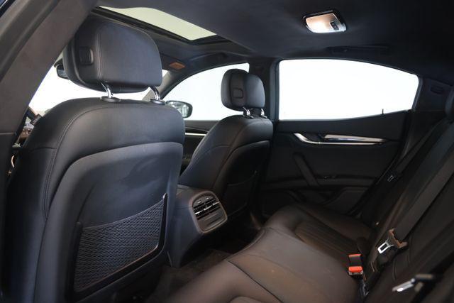 2022 Maserati Ghibli Modena Q4