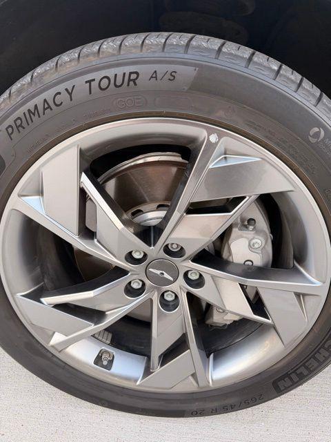 2023 Genesis GV70 Advanced AWD