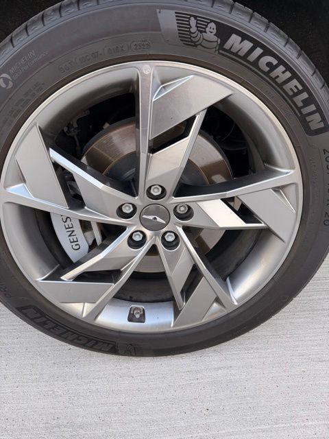 2023 Genesis GV70 Advanced AWD