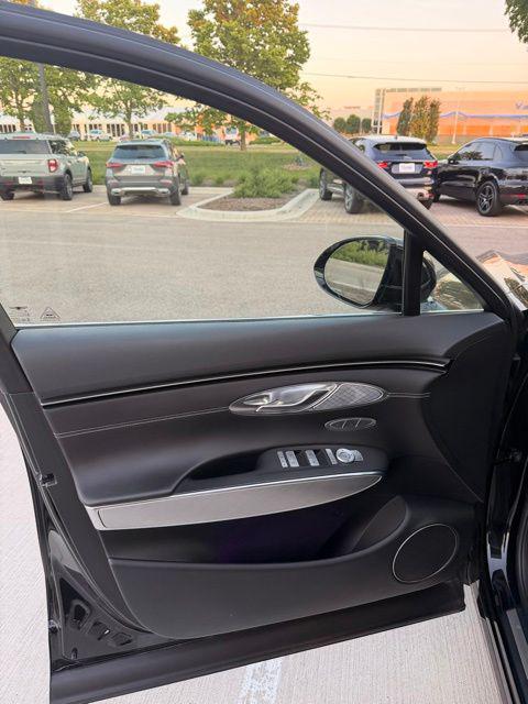 2023 Genesis GV70 Advanced AWD