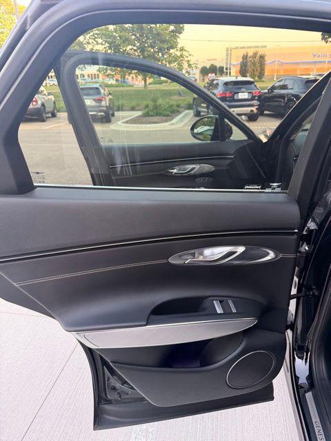2023 Genesis GV70 Advanced AWD