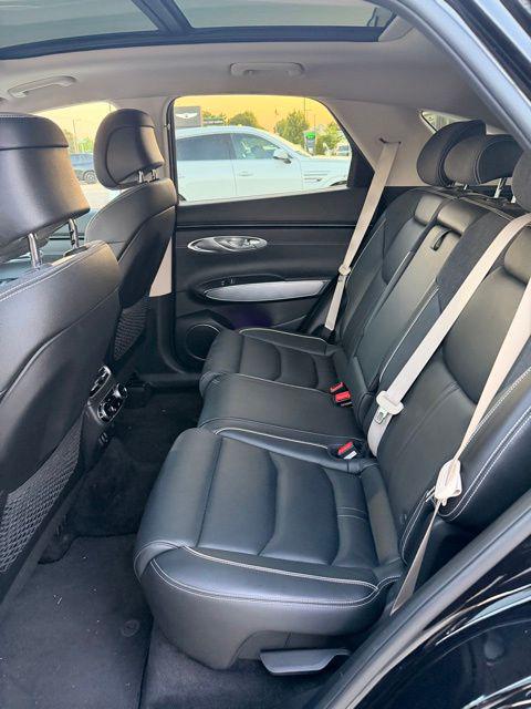 2023 Genesis GV70 Advanced AWD
