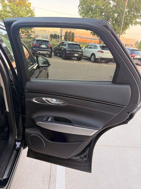 2023 Genesis GV70 Advanced AWD