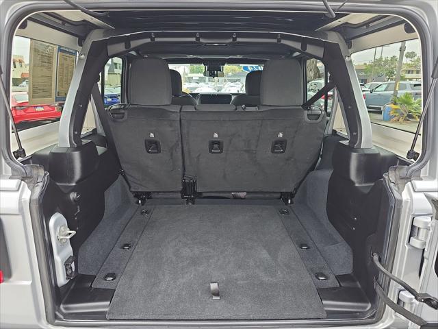 2024 Jeep Wrangler 4-Door Sahara 4x4