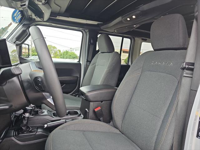 2024 Jeep Wrangler 4-Door Sahara 4x4
