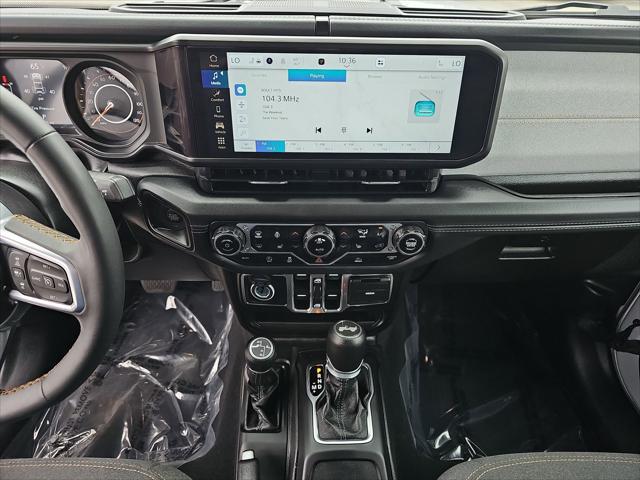 2024 Jeep Wrangler 4-Door Sahara 4x4
