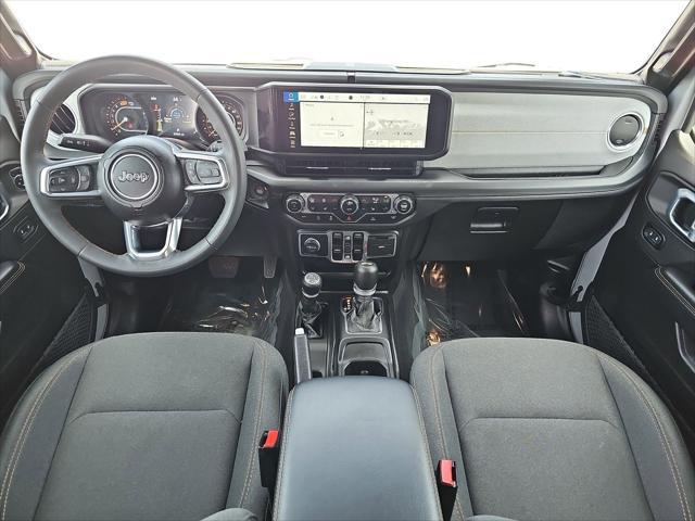 2024 Jeep Wrangler 4-Door Sahara 4x4