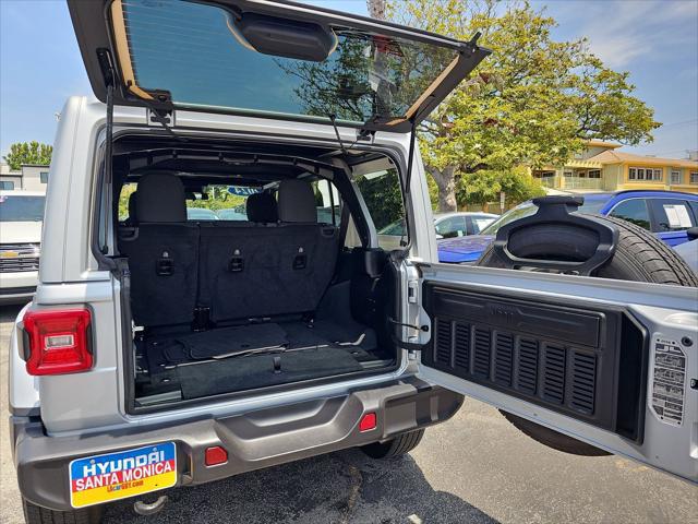 2024 Jeep Wrangler 4-Door Sahara 4x4