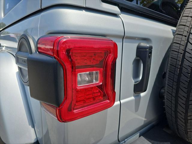 2024 Jeep Wrangler 4-Door Sahara 4x4
