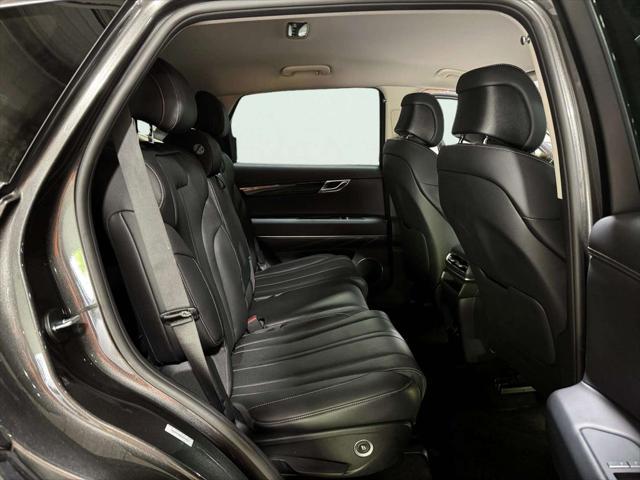 2025 Genesis GV80 2.5T Standard AWD