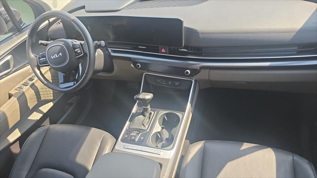 2025 Kia Carnival MPV LXS