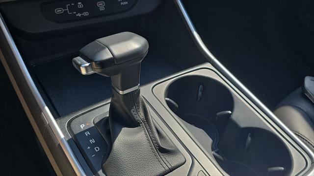 2025 Kia Carnival MPV LXS