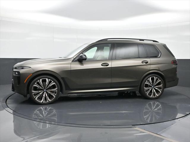 2025 BMW X7 M60i