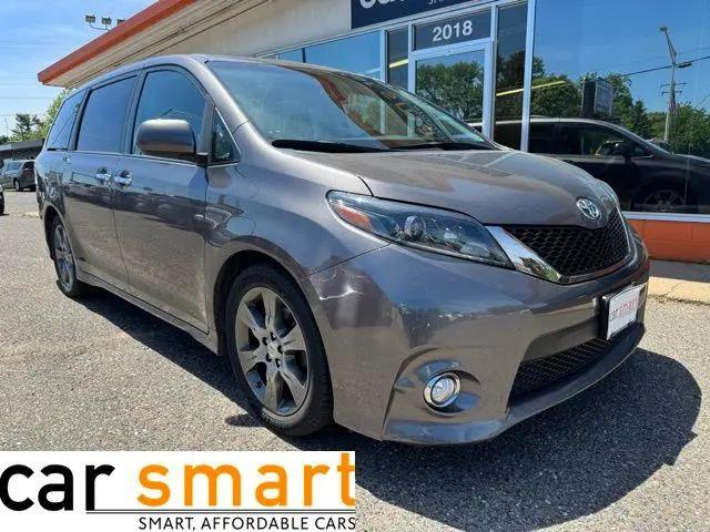 2015 Toyota Sienna SE 8 Passenger for sale in Wausau, WI