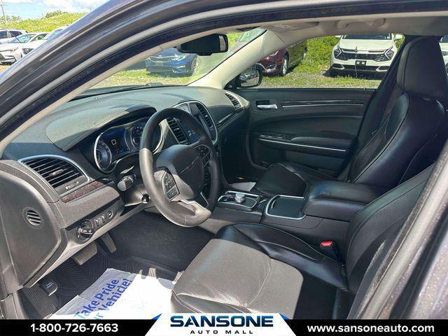 2022 Chrysler 300 Touring L AWD