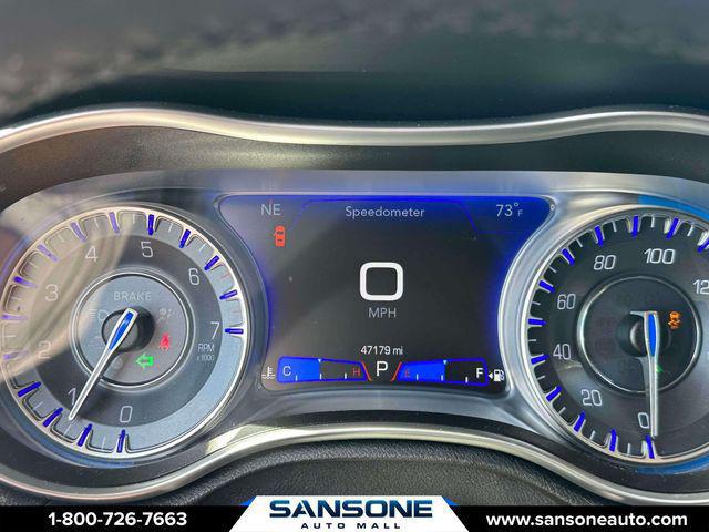 2022 Chrysler 300 Touring L AWD