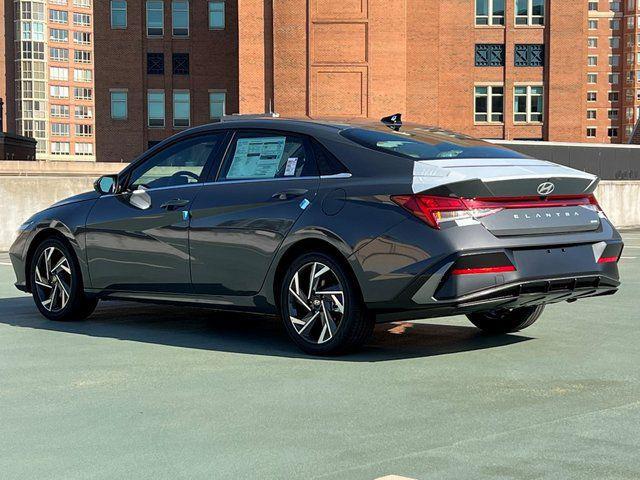 2025 Hyundai Elantra Hybrid Limited